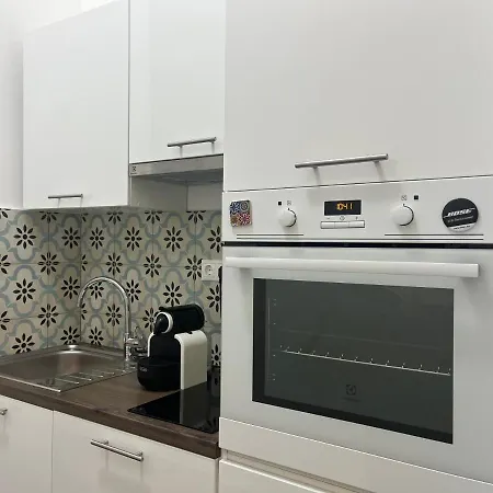 Apartment Close To Everything