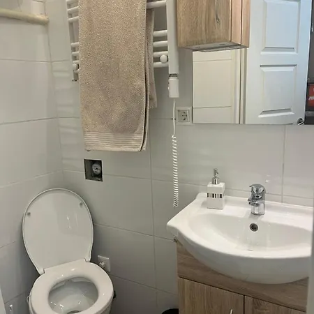 Apartment Close To Everything